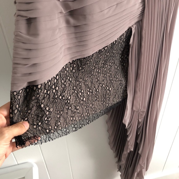 BCBGMaxazria Runway Dress - Picture 6 of 15